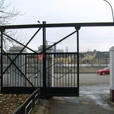 Ворота металлические со съёмной балкой